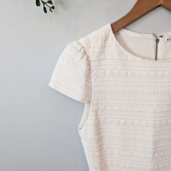 Alice + Olivia White Ribbed Fit and Flare Mini Dress - Picture 4 of 9